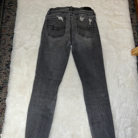 American Eagle super high rise jegging size 00 regular grey distressed style - Picture 12 of 13